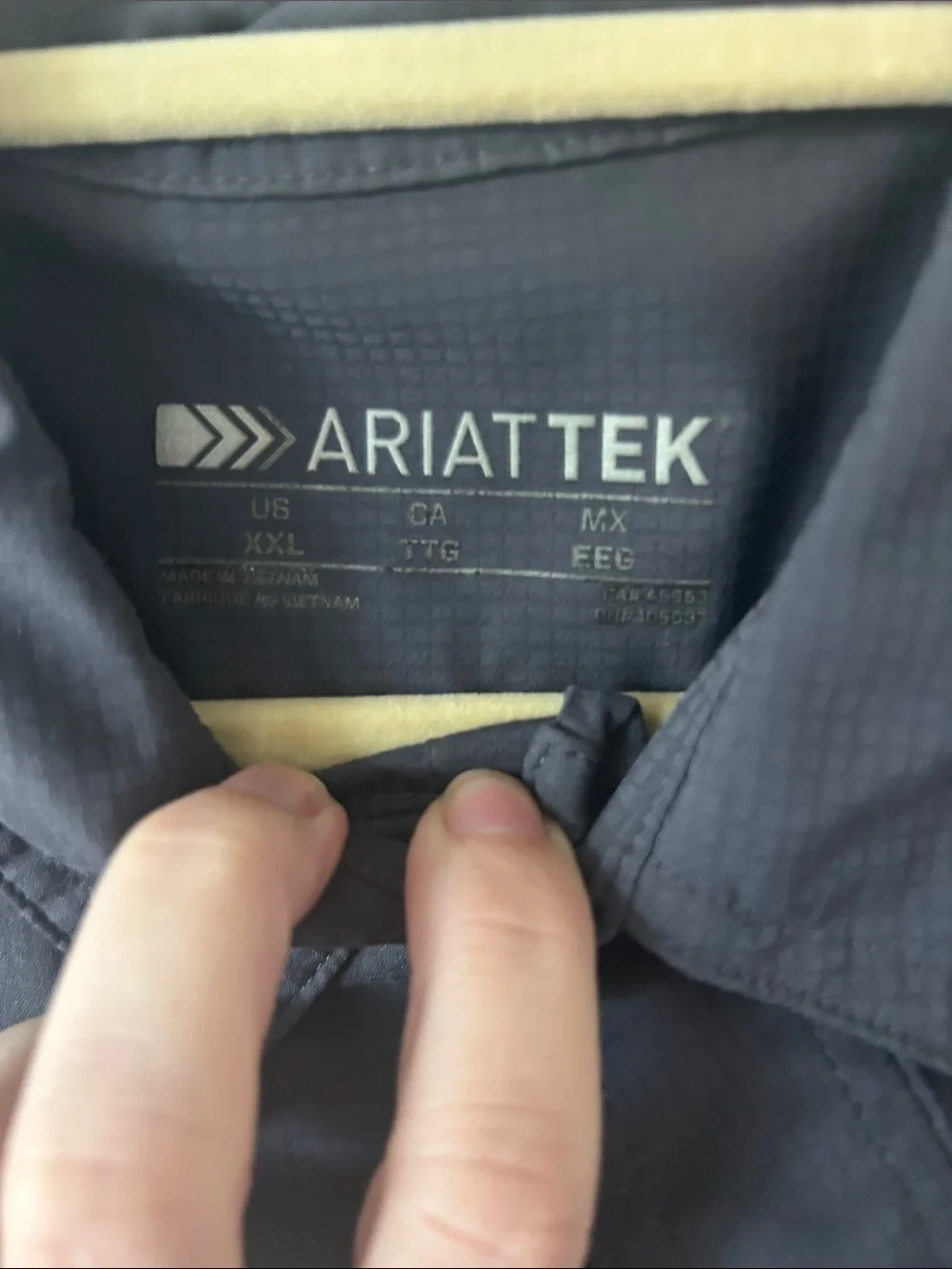 Ariat Short Sleeve Button-Front Shirt in Charcoal - Picture 3 of 5